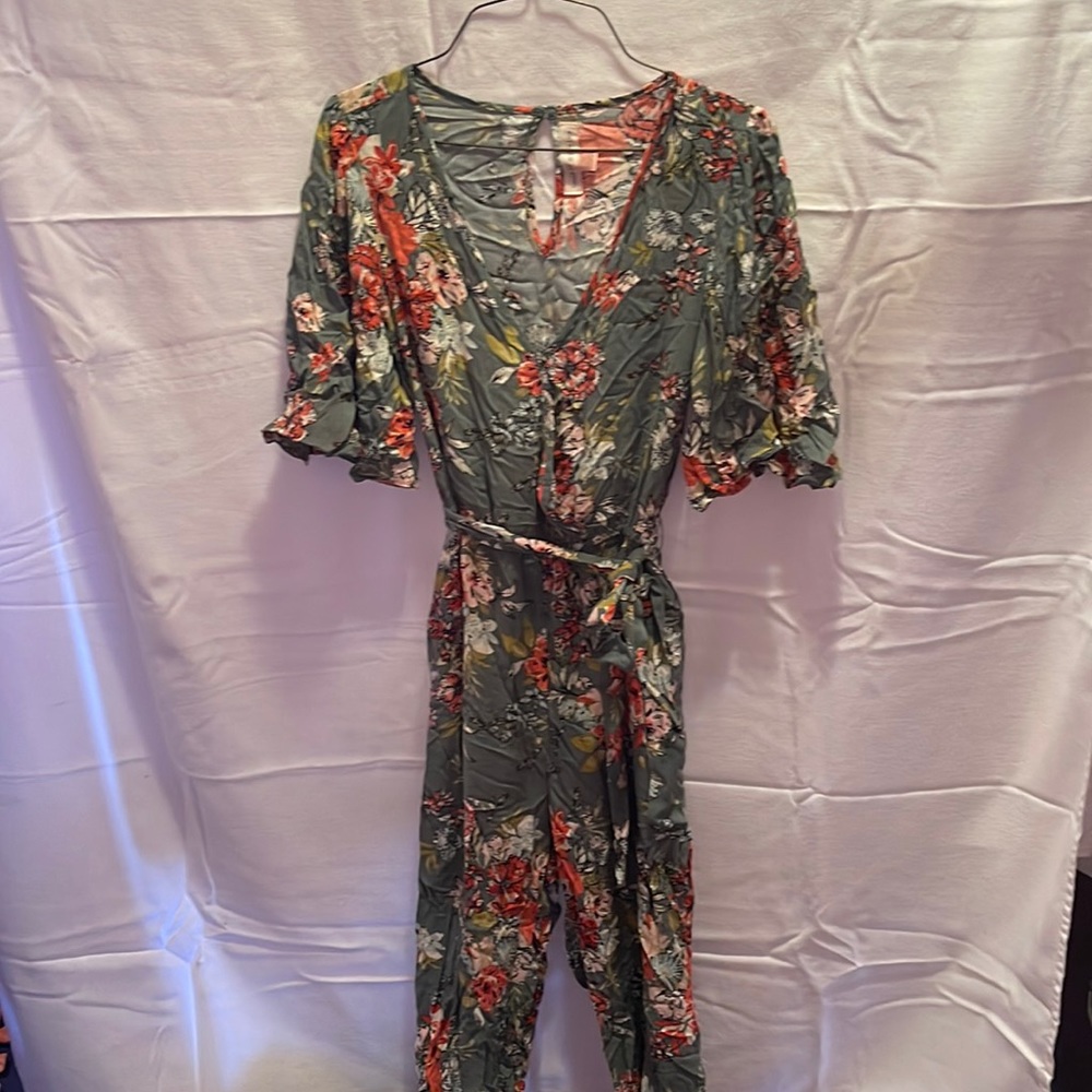 jumpsuit